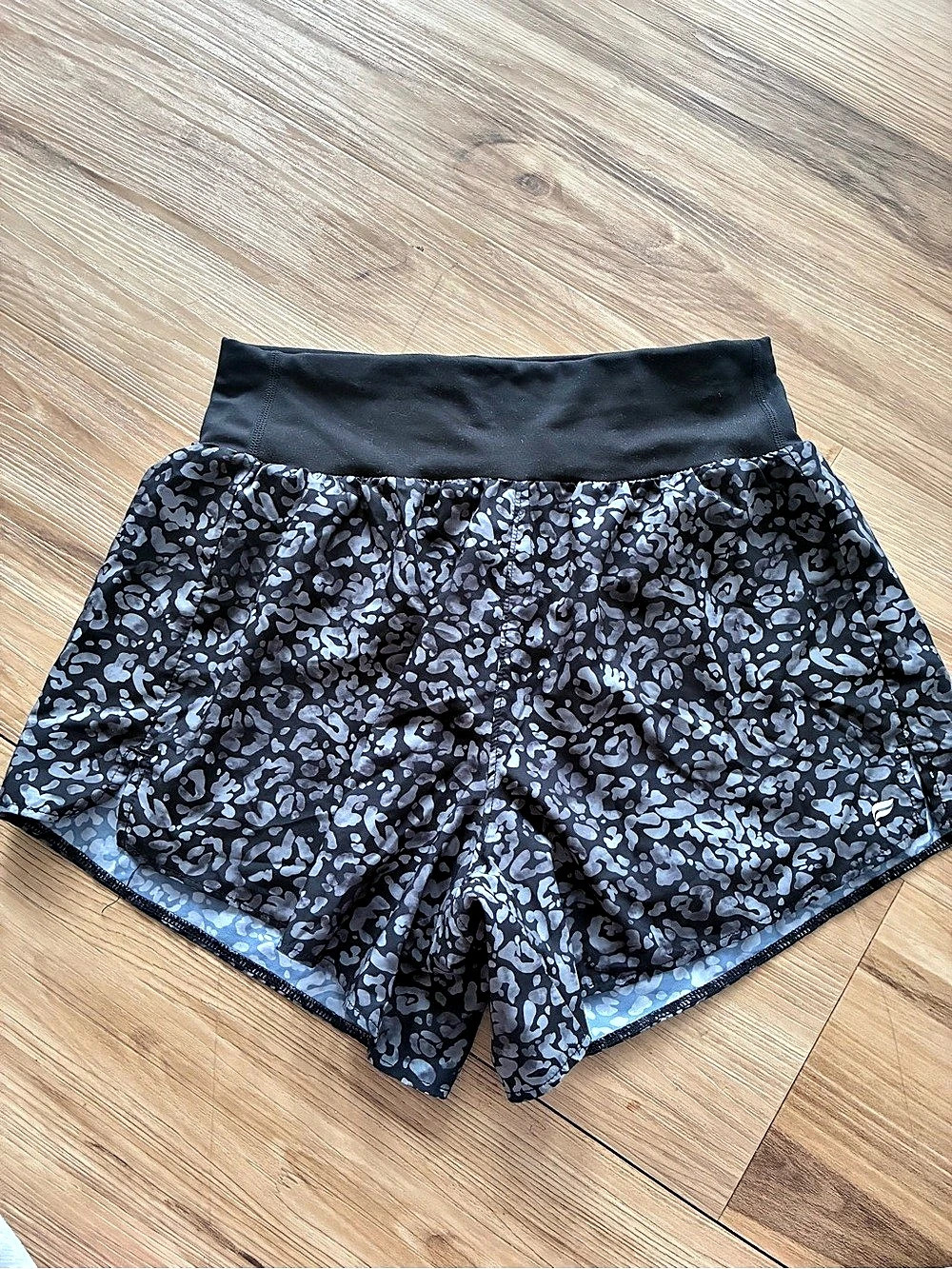 Fabletics Ultra High-Waisted Piped Nylon Shorts Black & Gray Small